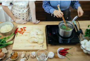 Hot Chilli Food and Travel